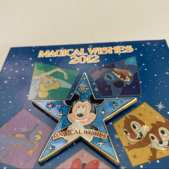 Disney pins / bundle of passholder exclusive pins - Picture 6 of 9
